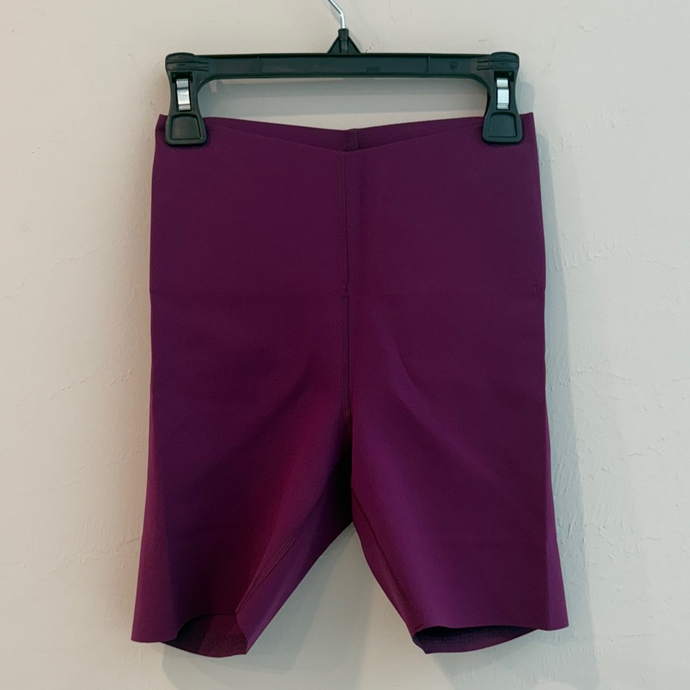 Lululemon Glow Up HR Short 6"